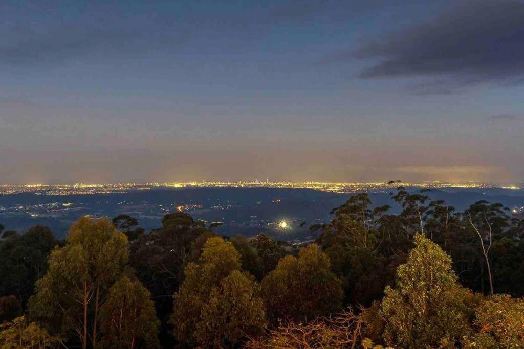 Mountain Living With Ocean Views Villa Mount Tamborine Buitenkant foto